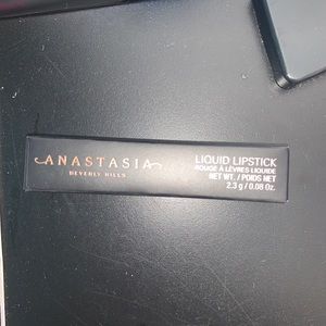 Anastasia Beverly Hills liquid lipstick